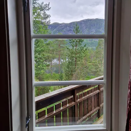 Lodge Hov Hyttegrend