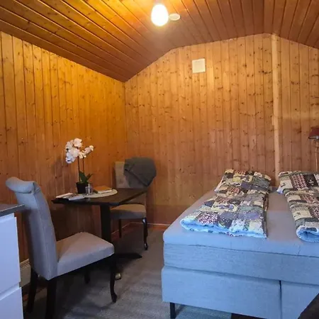 بيت خشبي Hov Hyttegrend Viksdalen